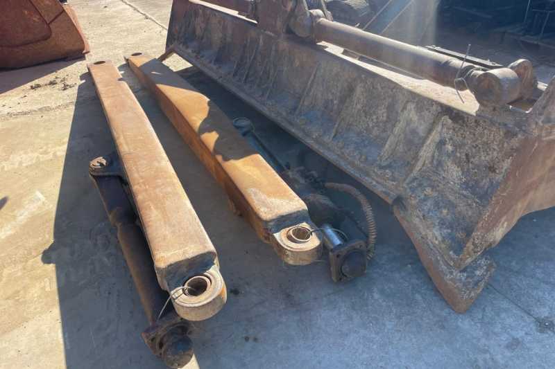OmecoHub - Immagine FIAT KOBELCO D180